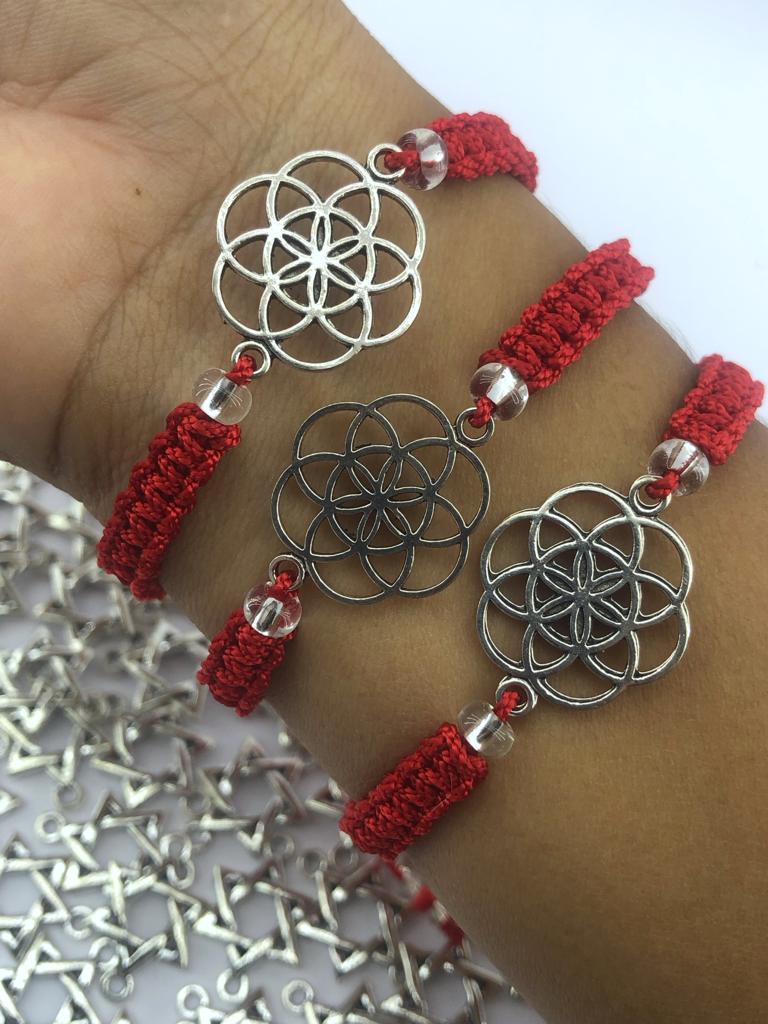 - 12 PULSERA CON DIJE CELTA -