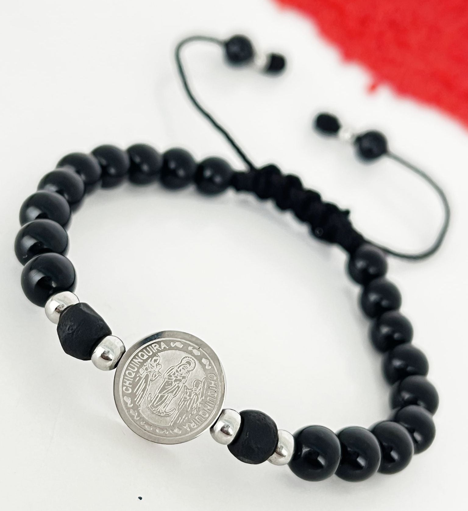 Pulsera Medalla Virgen de la Chinita y San Miguel Arcángel suministrada por cliente