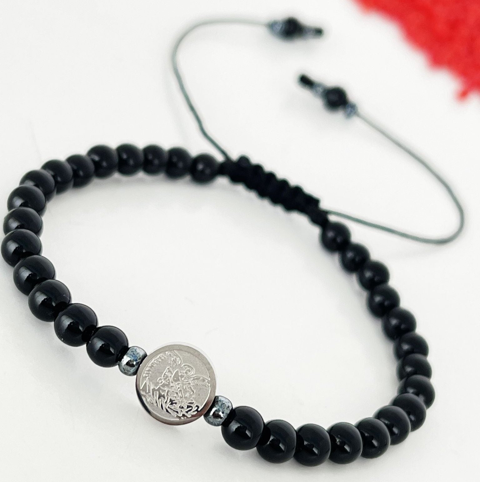 Pulsera Medalla Virgen de la Chinita y San Miguel Arcángel suministrada por cliente