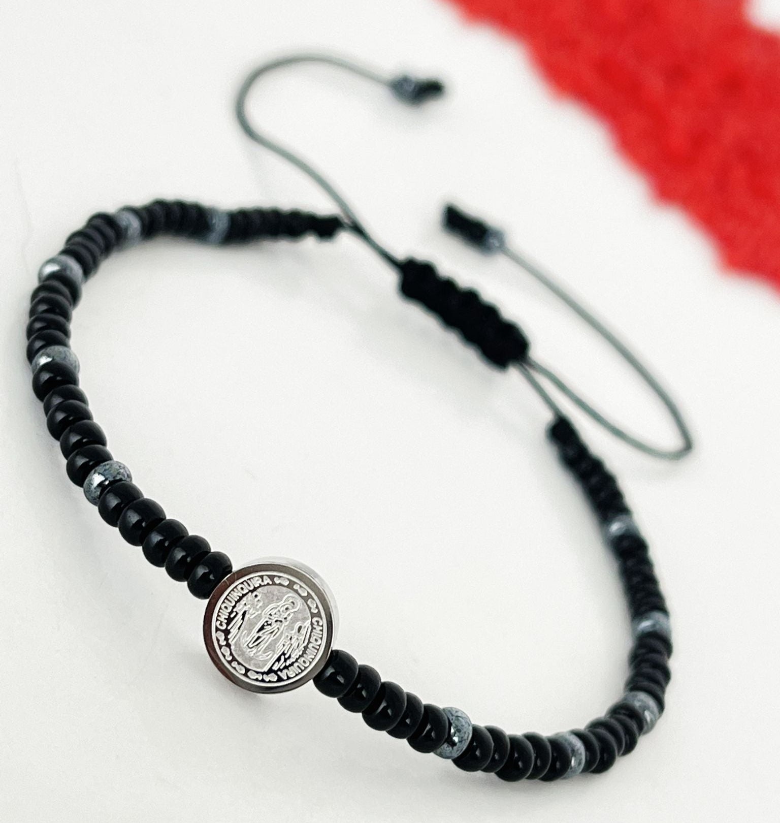 Pulsera Medalla Virgen de la Chinita y San Miguel Arcángel suministrada por cliente
